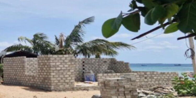 திருகோணமலையில் சட்டவிரோத கட்டிடம்!