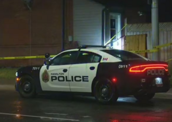 கனடா  ஹமில்டன் நகரில் துப்பாக்கிச்சூடு!