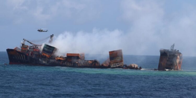 எக்ஸ்-பிரஸ் பேர்ல் கப்பல் தீ விபத்து உயர் நீதிமன்றம் பிற்பபித்த உத்தரவு!
