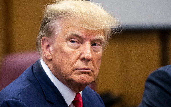 என்று கூகுள் மற்றும் மைக்ரோசாப்ட் நிறுவனங்களுக்கு மிரட்டல் விடுக்கும் டிரம்ப்