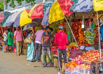 யாழில் தற்காலிக வியாபார கடைகள் அகற்றும் திட்டம் முன்னெடுப்பு!
