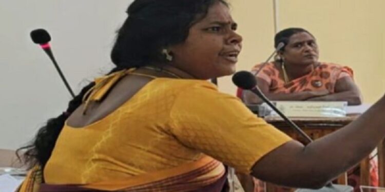 யாழில் சீறிப்பாய்ந்த ஜே.வி.பி. பெண் உறுப்பினர்