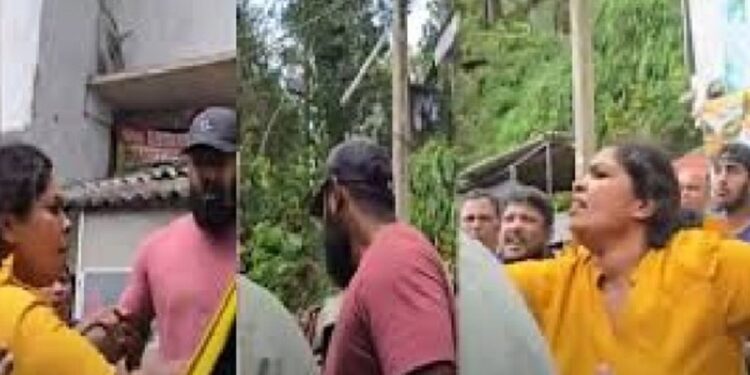 பாடசாலை மாணவர்களை ஏற்றிச் சென்ற பேருந்து சராதி மீது தாக்குதல்!