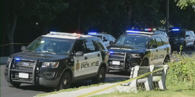 கனடா ஹாமில்டன் நகரில் துப்பாக்கிச்சூடு!