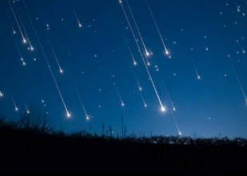 இன்று இரவு வானில் விண்கல் மழை பொழியும்!