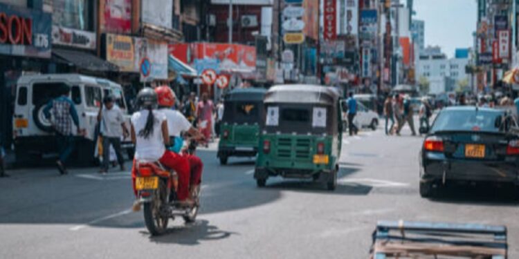 முச்சக்கர வண்டியில் கொள்ளை!