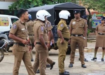 யாழ் வைத்தியசாலையில் அடையாளம் தெரியாதவர் தொடர்பில் பொலிசார் விசாரணை!