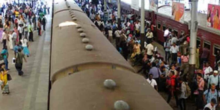 தற்க்காலிகமாக இடைநிறுத்தப்பட்ட ரயில்வே வேலை நிறுத்தம்!