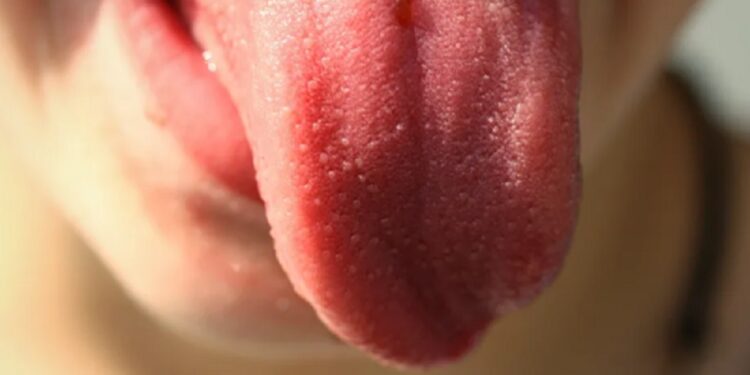 குடும்ப தகராறு கணவனின் நாக்கை கடித்து விழுங்கிய மனைவி!