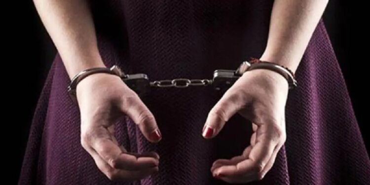 போதைப் பொருளுடன் கைதான பெண்கள்!