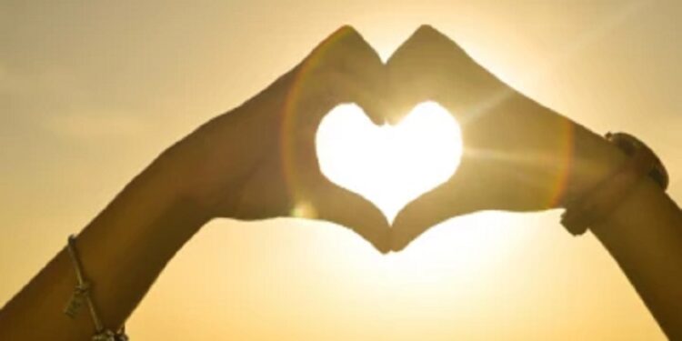 மாணவியான காதலிக்கு அதிர்ச்சி கொடுத்த ரிக்ரொக் காதலன்!