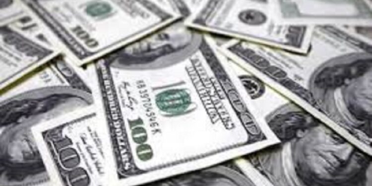 போலி டாலர்களுடன் ஒருவர் கைது!