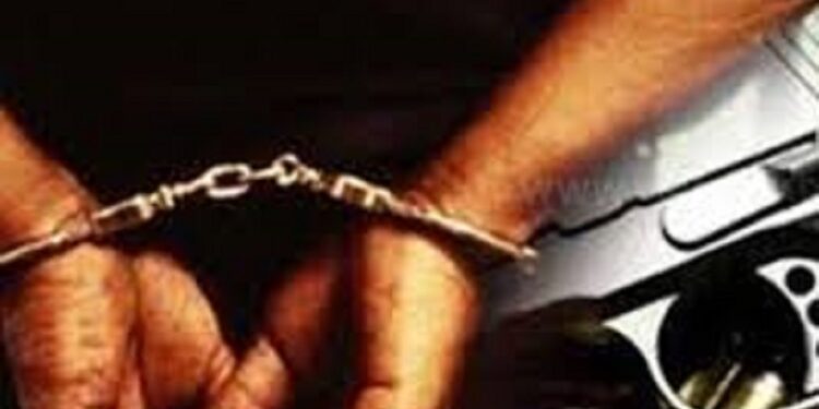 வெளிநாட்டு துப்பாக்கியுடன் முன்னாள் இராணுவ சிப்பாய் கைது!