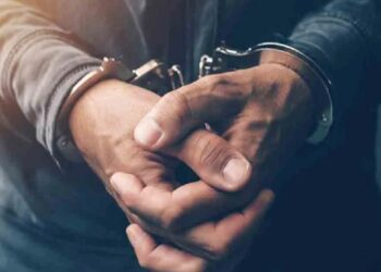 இந்தியாவில் இருந்து வந்தவர் யாழில் கைது!