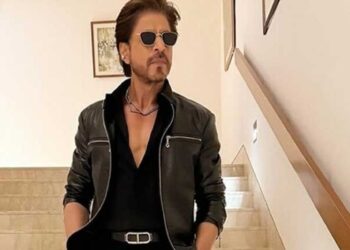 இலங்கை வரும் பிரபல நடிகர் சாருகான்!