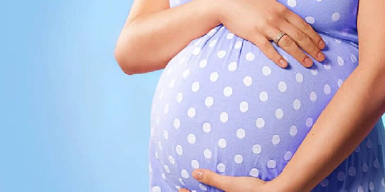 வெளிநாடொன்றில் மோசடியில் ஈடுபட்ட  இலங்கை பெண்!