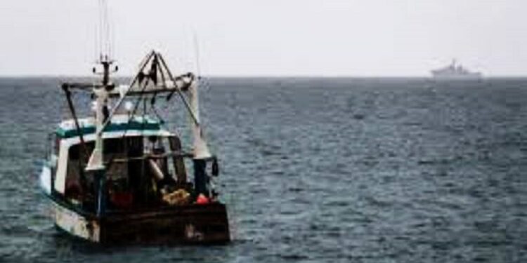 யாழில் கடற்றொழிலுக்கு சென்ற இருவர் மாயம்!