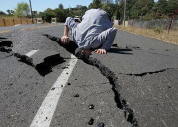 கனடாவில் நில நடுக்கம் தொடர்பில் எச்சரிக்கை!