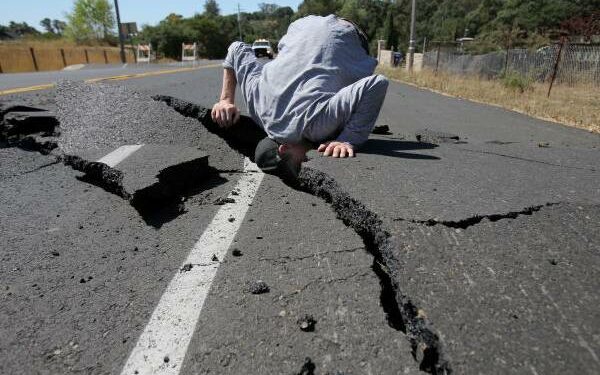 கனடாவில் நில நடுக்கம் தொடர்பில் எச்சரிக்கை!