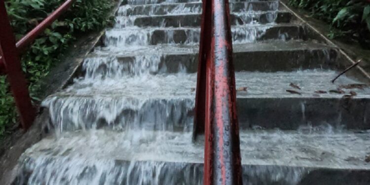 இலங்கையின் சுற்றுலா தளம் ஒன்று ஆபத்தான நிலையில்!