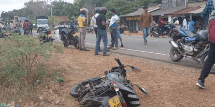 கிளிநொச்சி கோர விபத்தில் படுகாயமடைந்த பெண்!