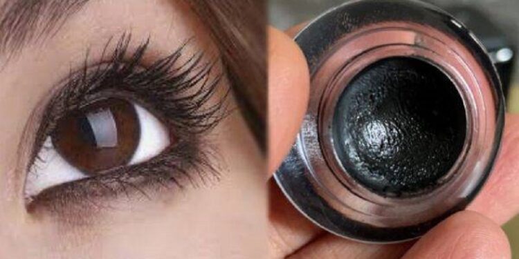 குழந்தையின் கண்களில் கண்மை வைப்பது எதனால் தெரியுமா?