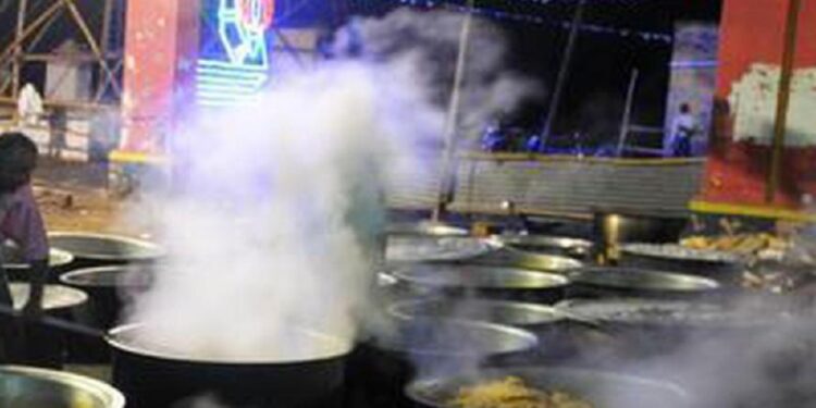 கறிக்குழம்பு சட்டியில் விழுந்த குழந்தை உயிரிழப்பு!