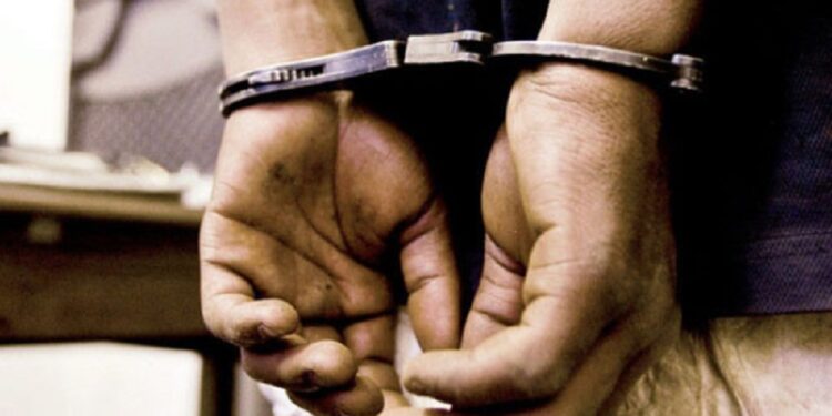 யாழில் இரவோடிரவாக கைதான இளைஞன்