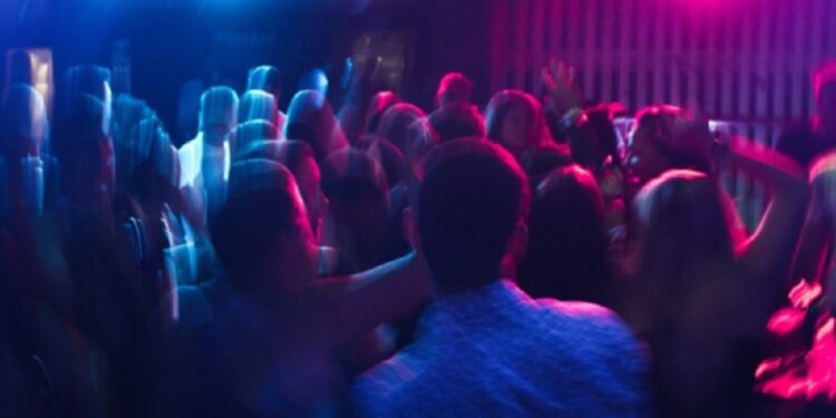 முகநூல் களியாட்ட விருந்தில் ஒருவர் கைது!