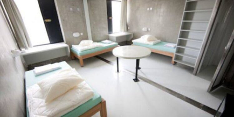 உலகின் ஆடம்பர சிறைச்சாலைகள்!