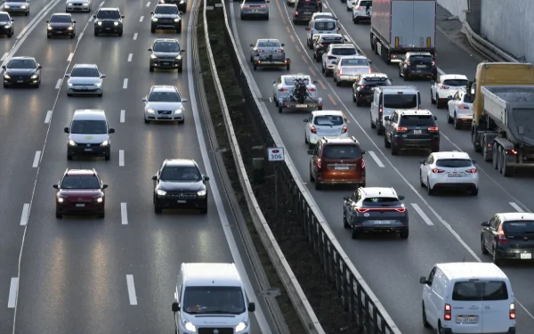 சுவிசில் அதிவேகமாக வாகனம் செலுத்தியவருக்கு அபராதம்!