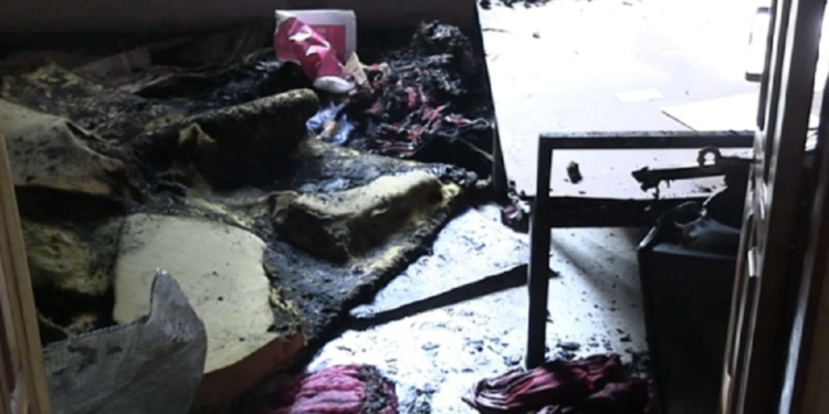 கிளிநொச்சி பளை பகுதியில் வன்முறை கும்பல் அட்டகாசம்!