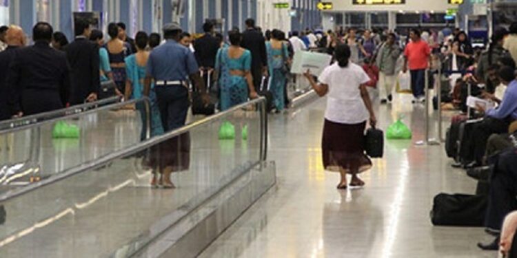 கட்டுநாயக்க விமான நிலையத்தில் பரபரப்பு!