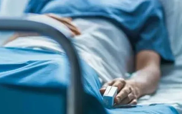 வெளிநாட்டில் இருந்து யாழ் வந்த பெண் மரணம்!