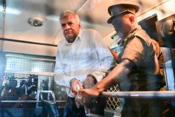 ரணிலின் அரசியல் வாழ்க்கைக்கு முற்றுபுள்ளி வைத்த சட்டதரணிகள்