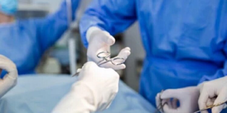 அறுவைச் சிகிச்சைக்கு சென்ற பெண்ணுக்கு நிகழ்ந்த சோகம்!