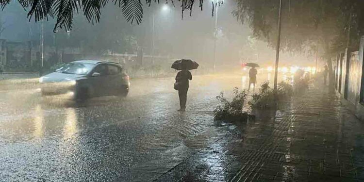 நாட்டின் பெரும்பாலான இடங்களில் மழை பெய்யும் சாத்தியம்!