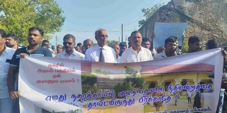 பருத்தித்துறையில் இராணுவ பிரசன்னத்திற்கு எதிராக கவனயீர்ப்பு!