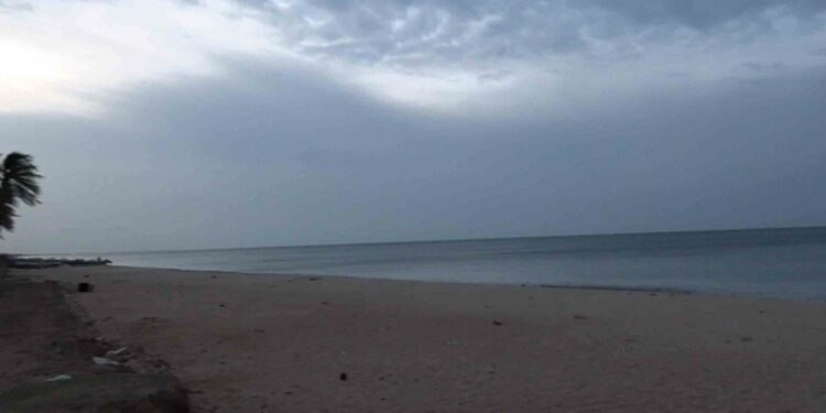 கடலில் நீராடிய இளைஞர் ஒருவர் மரணம்!