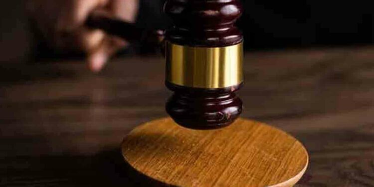 சூதாட்டத்தில் ஈடுபட்ட இந்தியர்களுக்கு விளக்கமறியல்!