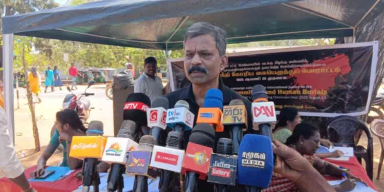 கிளிநொச்சியில் நீதி கோரி கையெழுத்து போராட்டம்!