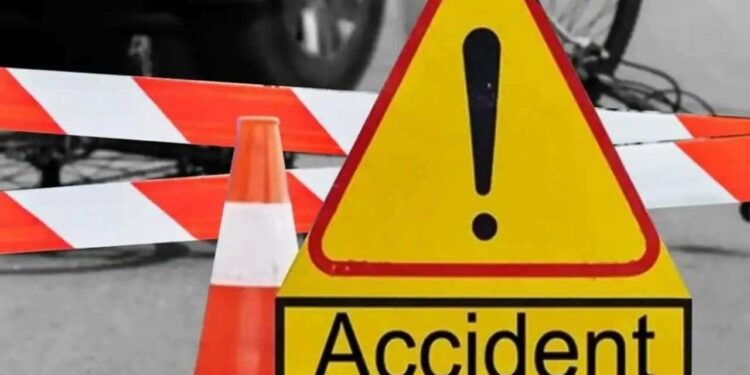 யாத்ரீகர்கள் பயணித்த பேருந்து விபத்து!