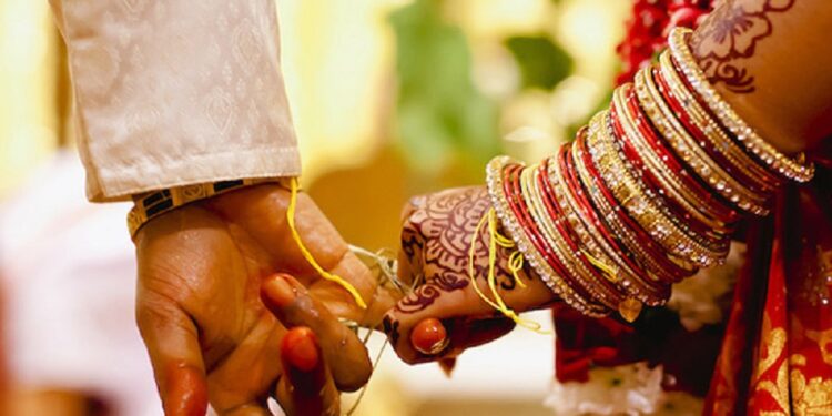 இலங்கையில் புதுமண தம்பதிகளுக்கு வீடு வழங்கும்  திட்டம்!