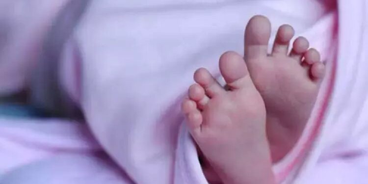 தண்ணீர் தொட்டிக்குள் விழுந்த குழந்தை பலி!