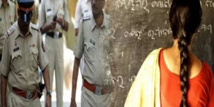 ஒருதலைக் காதலின் வெறிச் செயலால் ஆசிரியை மீது மாணவன் செய்த மோசமான செயல்!