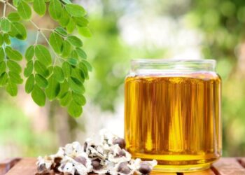 தலைமுடி வளர்ச்சிக்கு உதவும் முருங்கை இலை