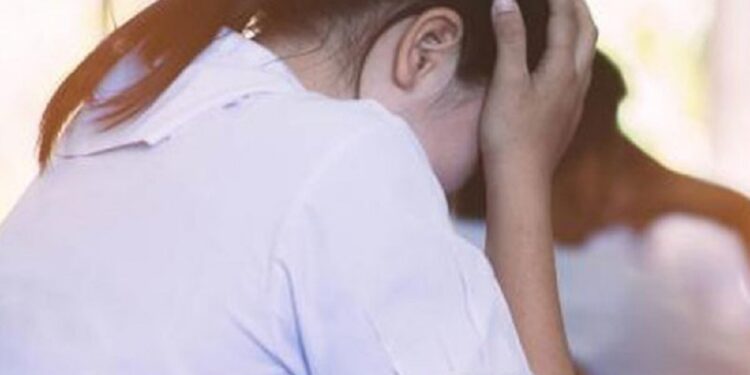 சொந்த மகளை கர்ப்பமாக்கிய தந்தை!