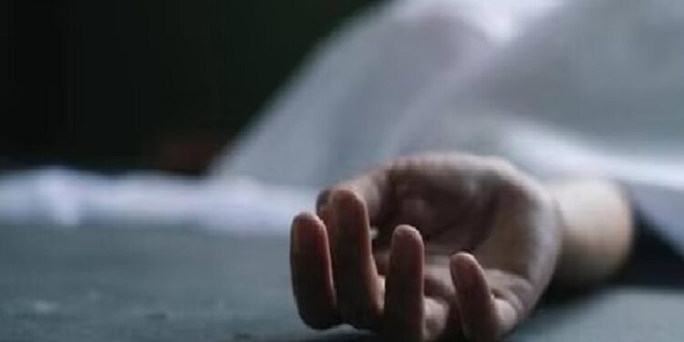 யாழ் தேவாலயத்திற்கு அருகில் ஆண் ஒருவரின் சடலம் மீட்பு!