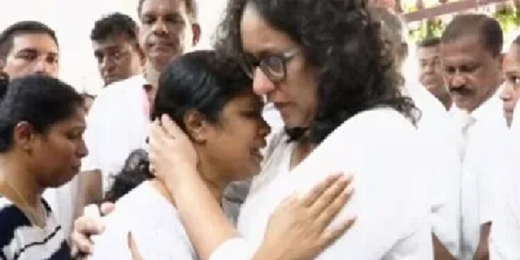 எல்ல விபத்தில் உயிரிழந்தவர்களுக்கு அஞ்சலி செலுத்திய பிரதமர் !