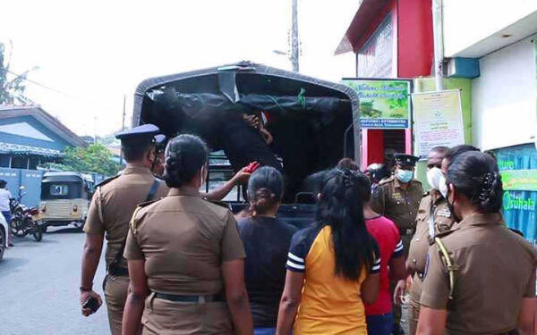 மசாஜ் நிலையம் என்ற போர்வையில் இயங்கிய விபச்சார விடுதி சுற்றிவளைப்பு!